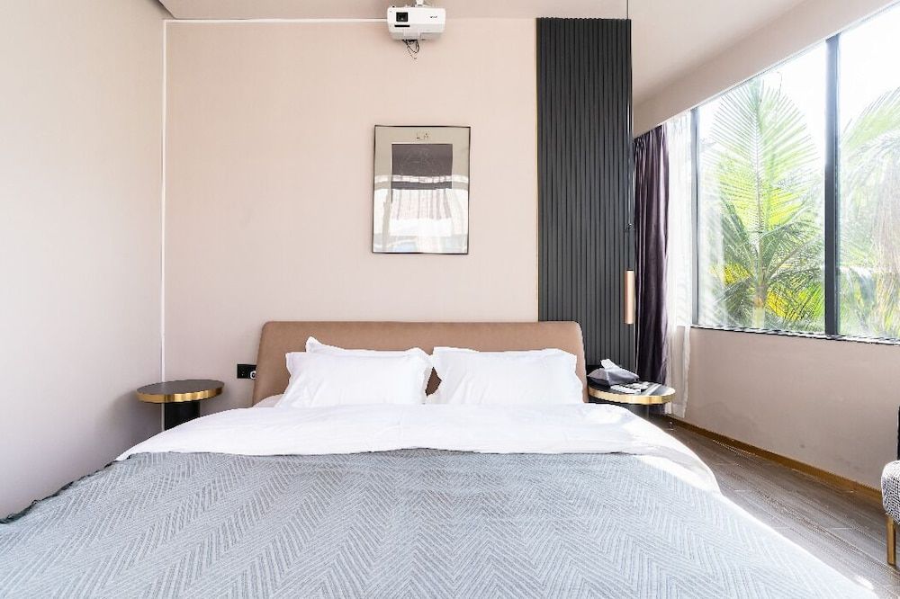 LIA HOTEL Luxury Double Room 5