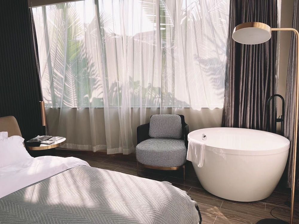 LIA HOTEL Luxury Double Room 12