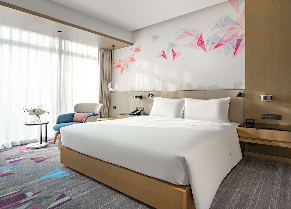 Hilton Garden Inn Shenzhen World Exhibition & Convention Center Room, 1 King Bed, Accessible 4