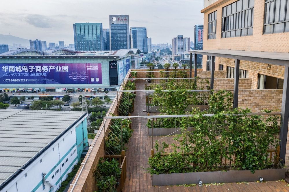 Green Oriental Hotel (Shenzhen Pinghu South China City Hehua subway station) Signature Room 2