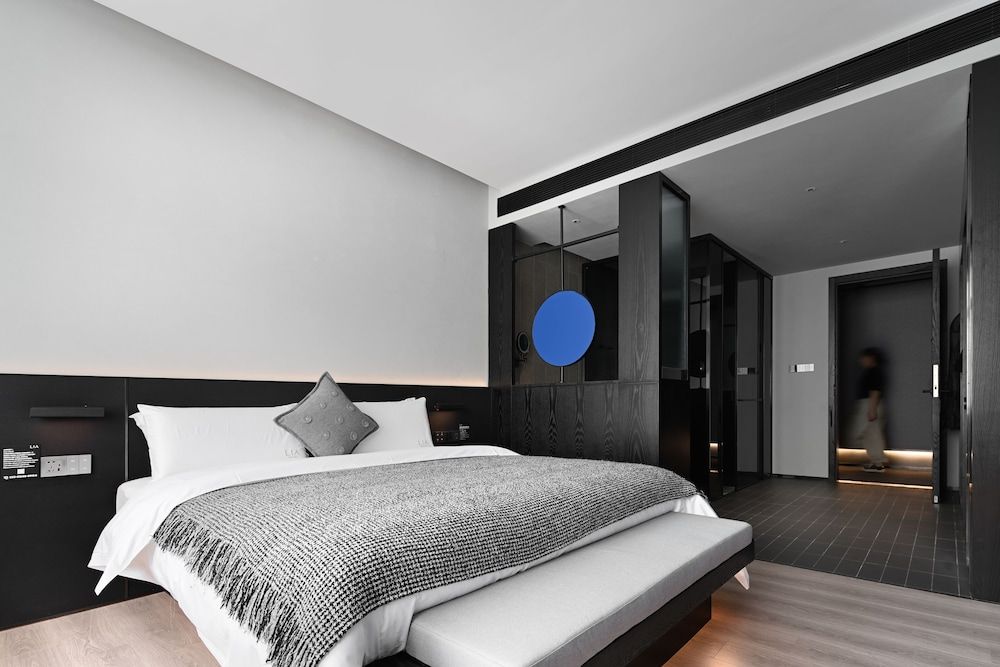 undefined LIA Hotel 9