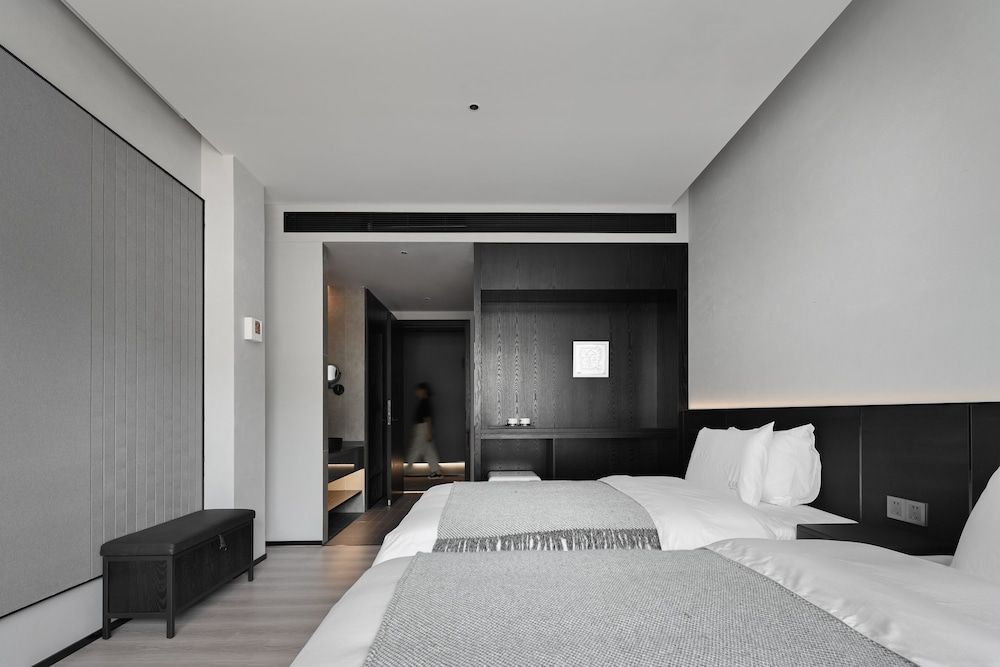 undefined LIA Hotel 4