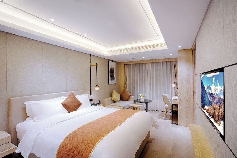 undefined FY Hotel 10