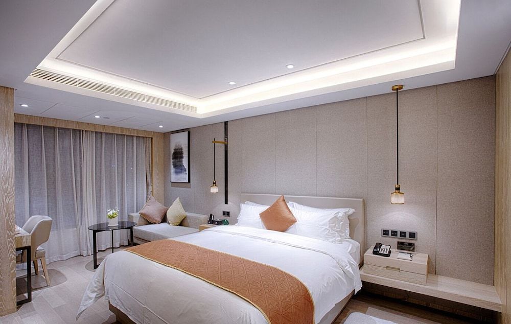 undefined FY Hotel 4