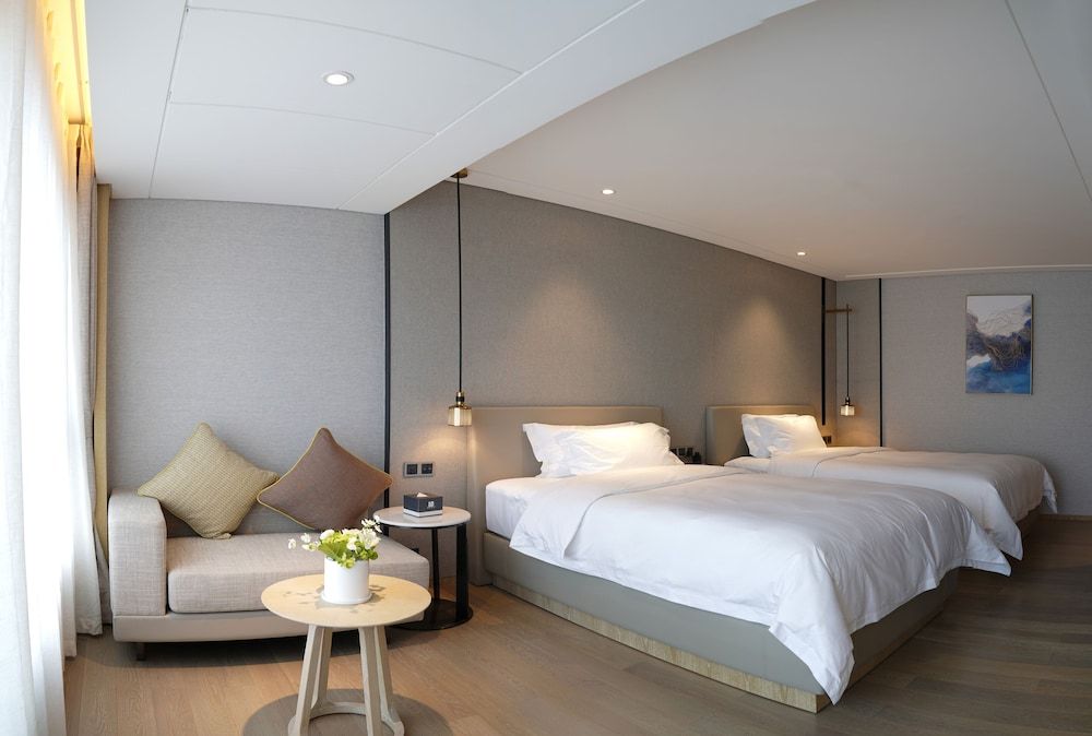 undefined FY Hotel 5