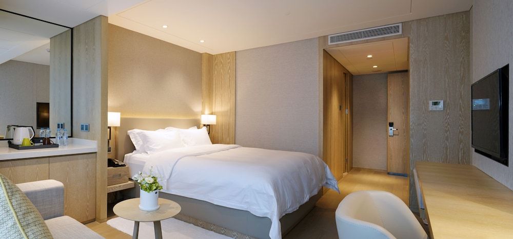 FY Hotel