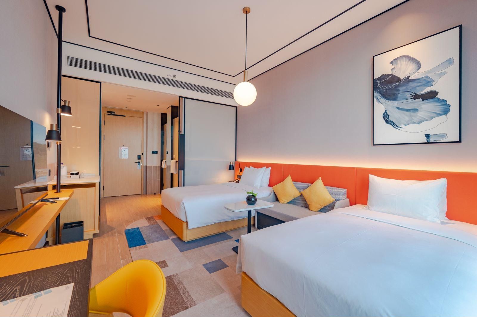 undefined Hilton Garden Inn Shenzhen Airport 9