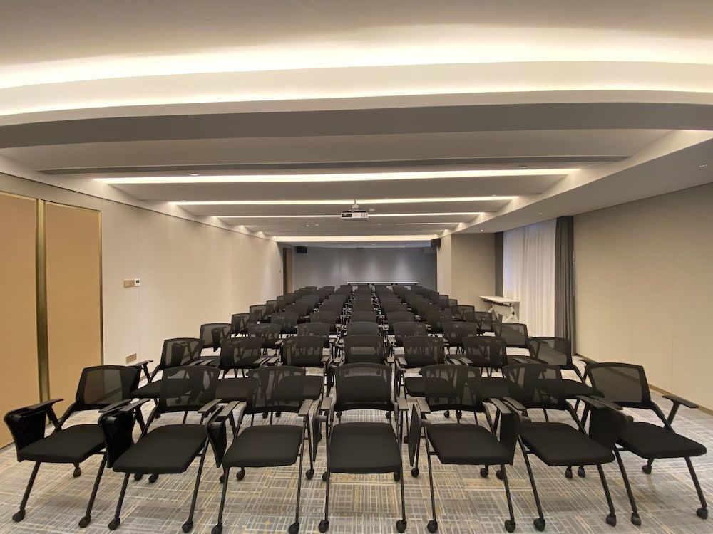 undefined The Skytel Hotel Shenzhen Central Park 2
