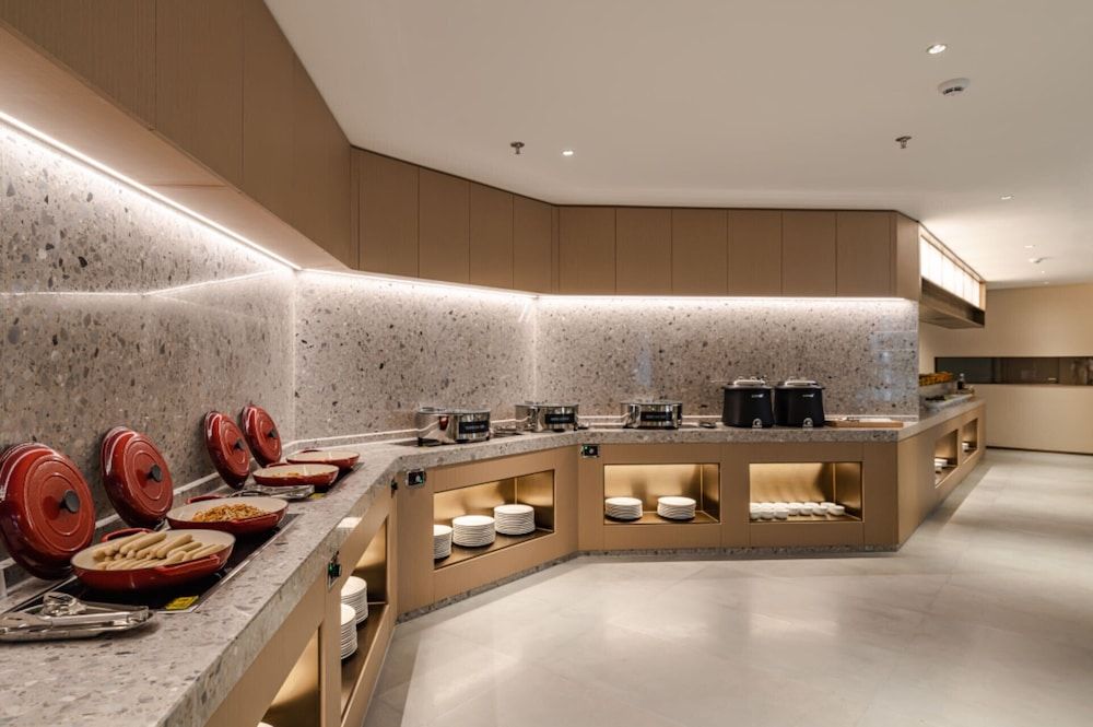 undefined The Skytel Hotel Shenzhen Central Park 4