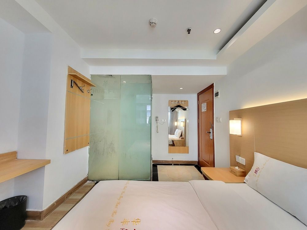 undefined WO hotel 4