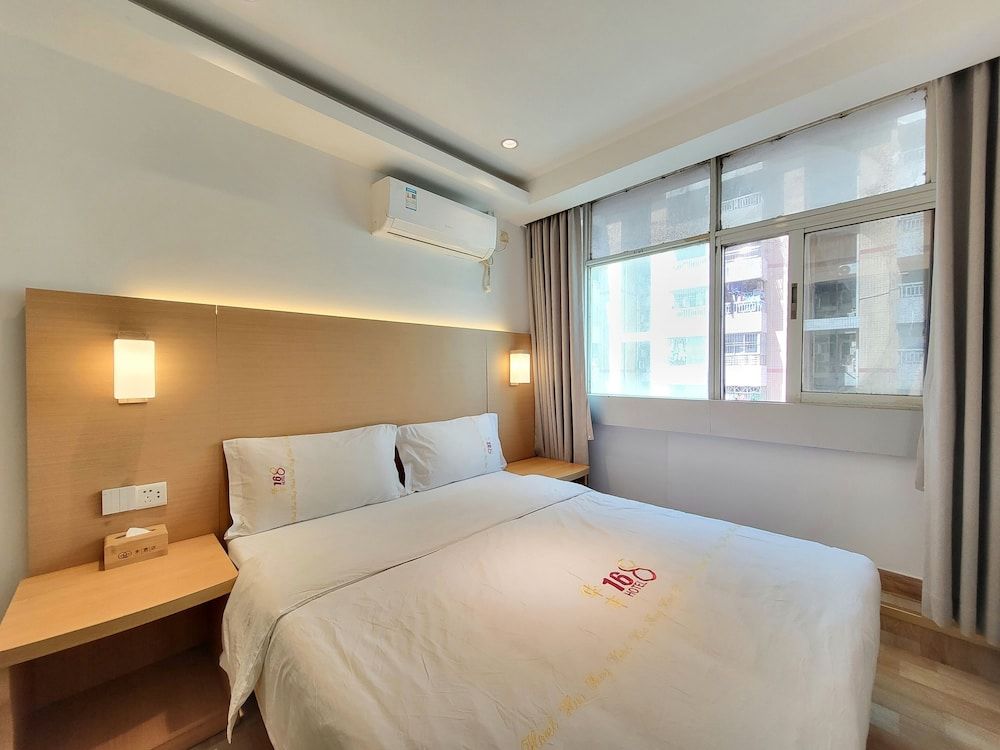 undefined WO hotel 5