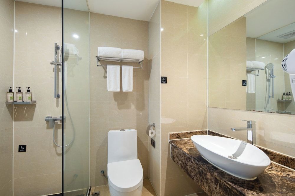 undefined The Ritz East Valley Hotel 4
