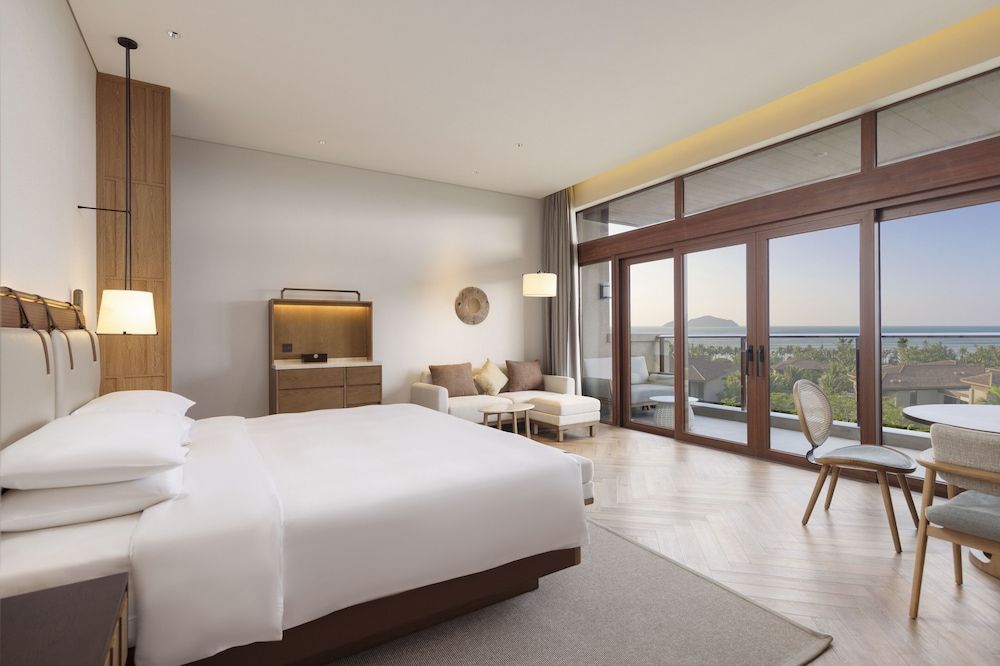 Room, 1 King Bed, Oceanfront