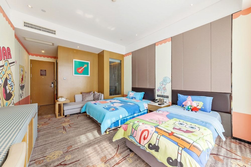 Tianyuan Junlong Hotel Family Room 3
