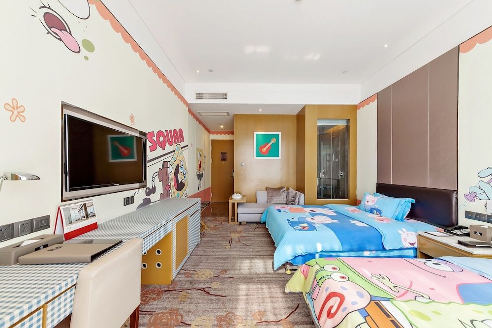 Tianyuan Junlong Hotel Family Room 4