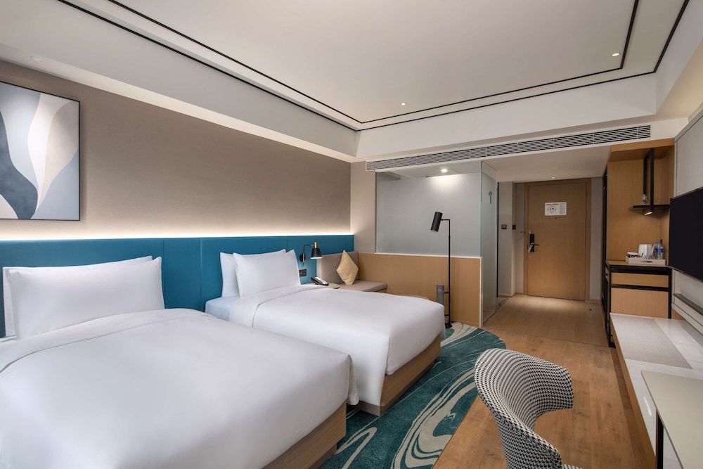Superior Room, 2 Twin Beds, Lake View