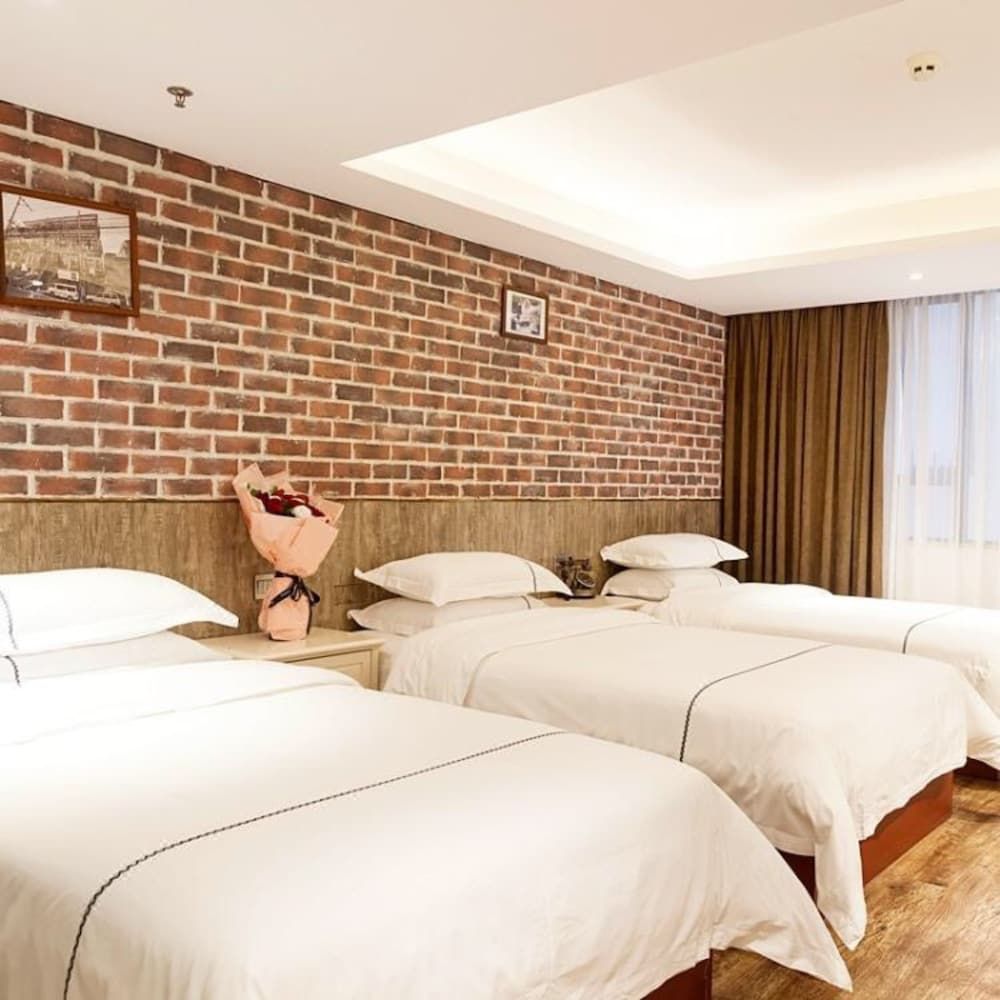 Exclusive Triple Room