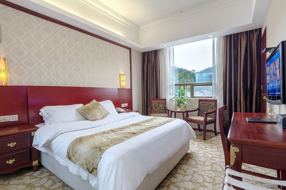 Weiluola Deluxe Suite