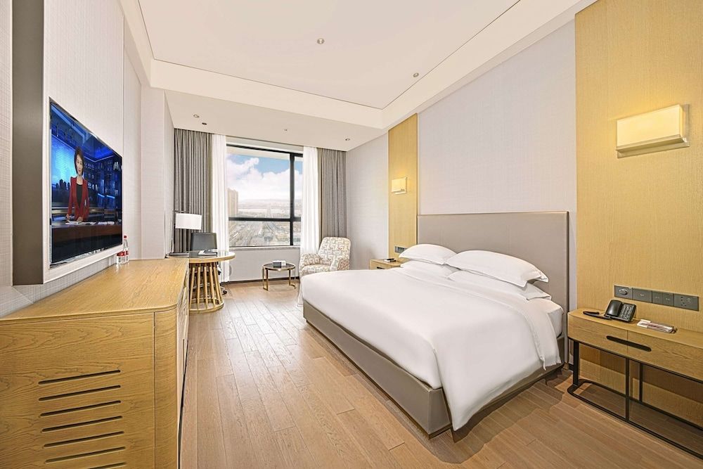 Superior Room, 1 King Bed, Non Smoking