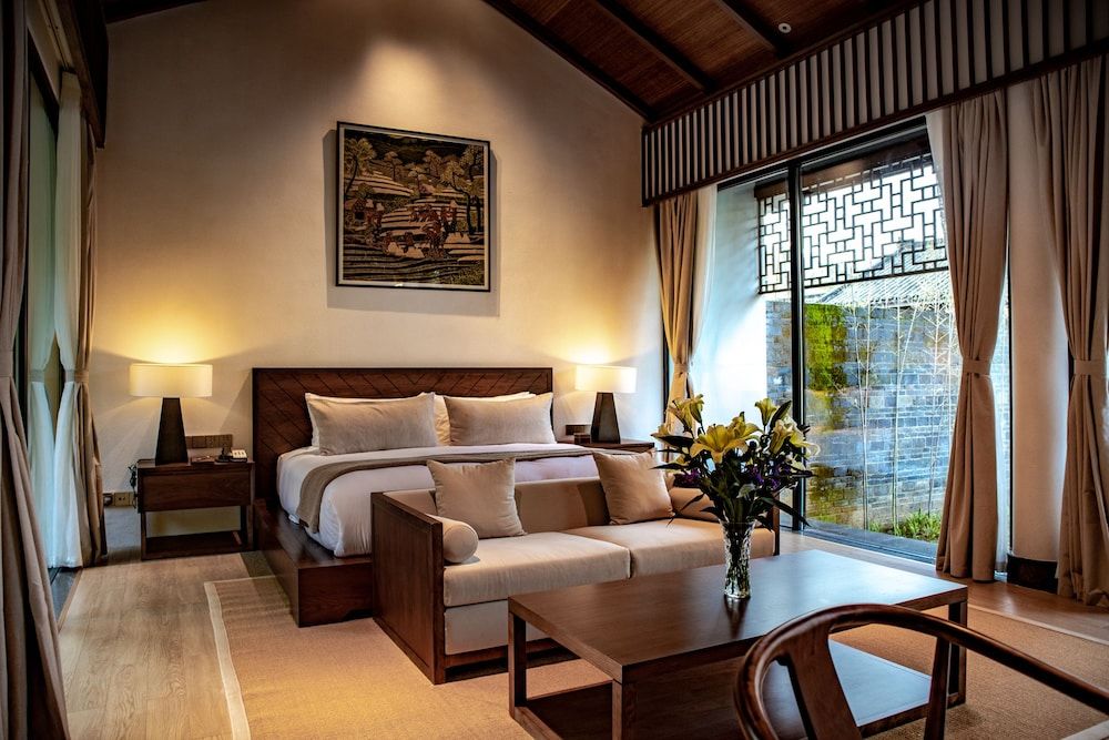 Private Villa King Size Bed