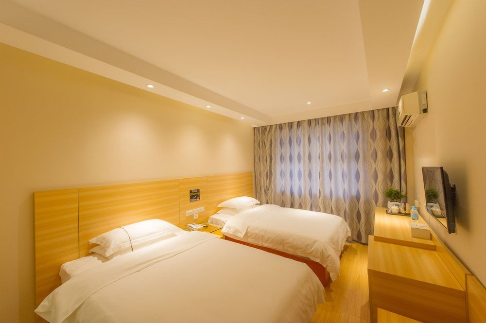 Comfort Twin Room