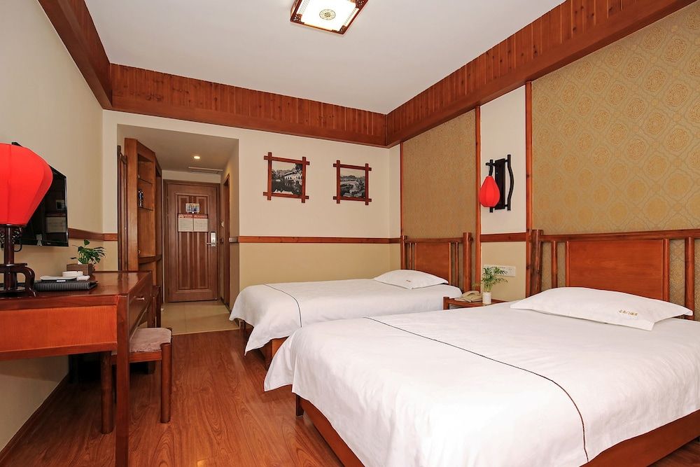 Classic Twin Room