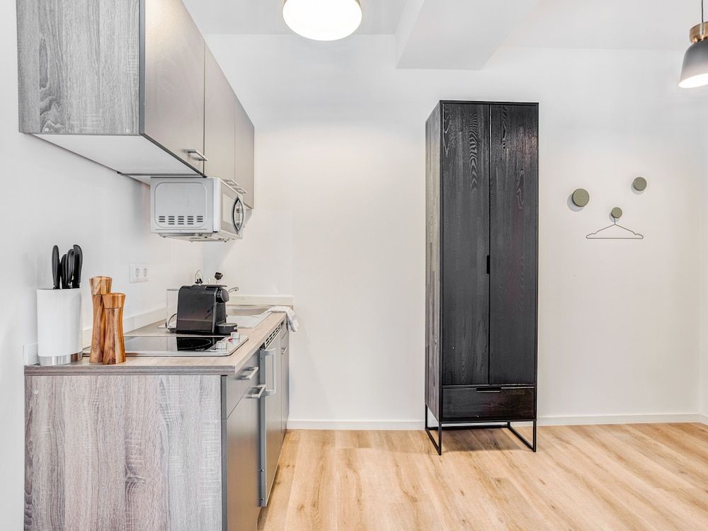 limehome Zwickau Hauptmarkt Suite M 13