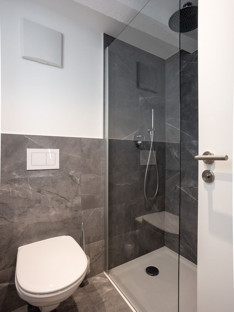 limehome Zwickau Hauptmarkt Suite L 9