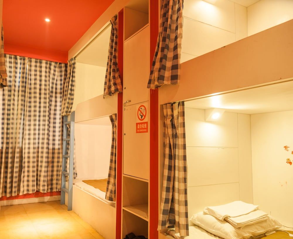 Bed in 6-bed Female Dormitory Room