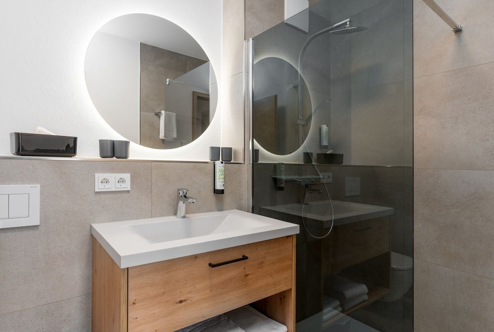 Deluxe Apartment, King and Sofa Bed, Balcony
