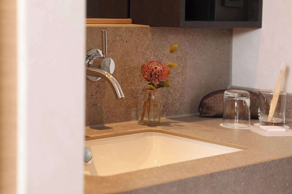 ATLANTIC Hotel Heidelberg Deluxe Room 4