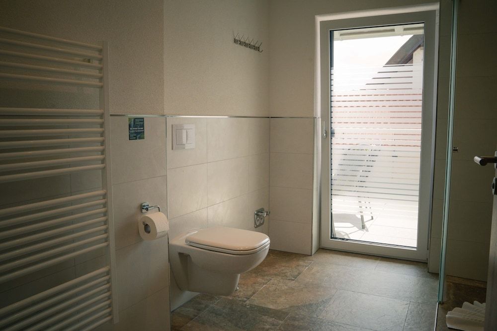 Pension Yvonne - SUPERIOR SUPERIOR JUN.-SUITE - sep. Schlaf-Zimmer 7