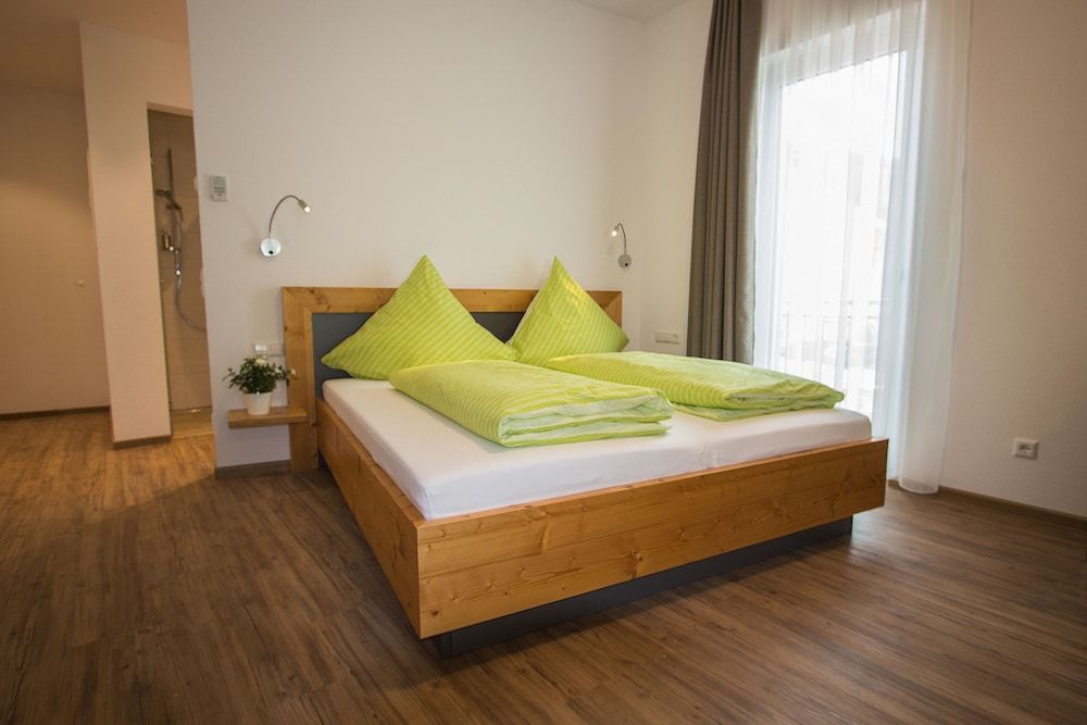 Pension Yvonne - SUPERIOR Superior-Family Room 2