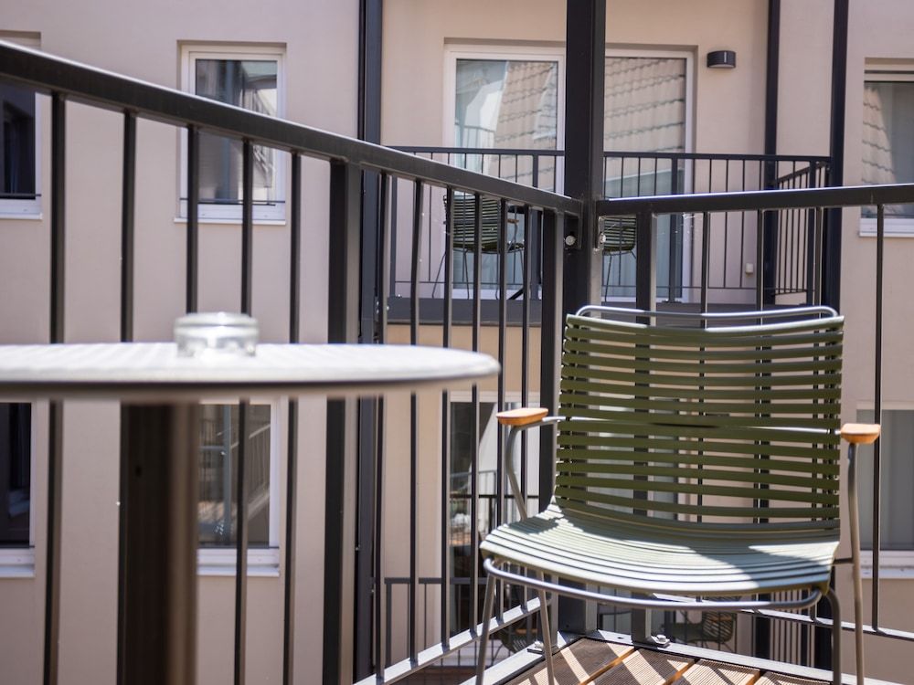 undefined Limehome Leipzig Jahnallee 8