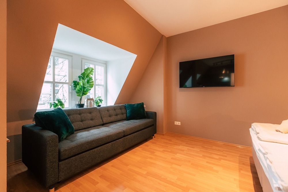 Luga Homes - Chausseehaus *City* Studio with Kitchen 16