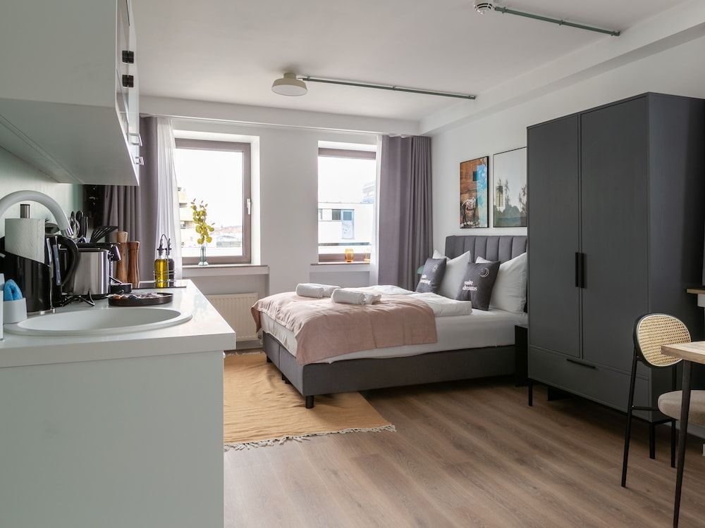 limehome Saarbrücken Berliner Promenade Suite with river view 2