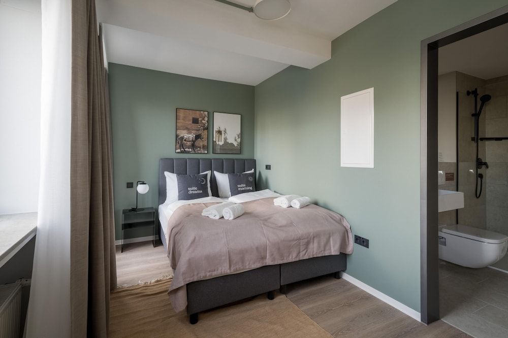 limehome Saarbrücken Berliner Promenade Economy Suite 3