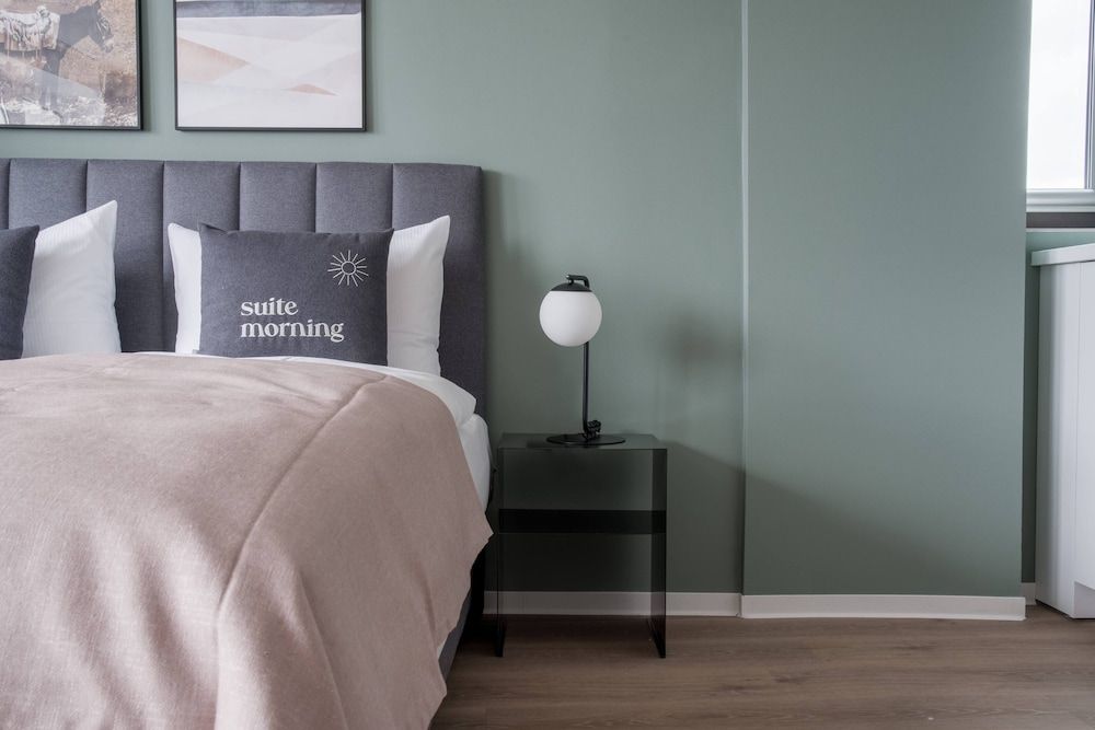 limehome Saarbrücken Berliner Promenade Comfort Suite with sofa bed 2