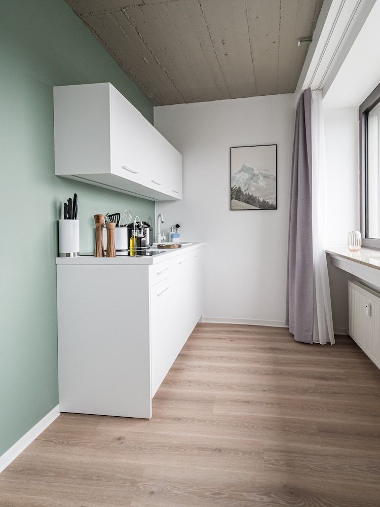 limehome Saarbrücken Berliner Promenade Suite with river view 9