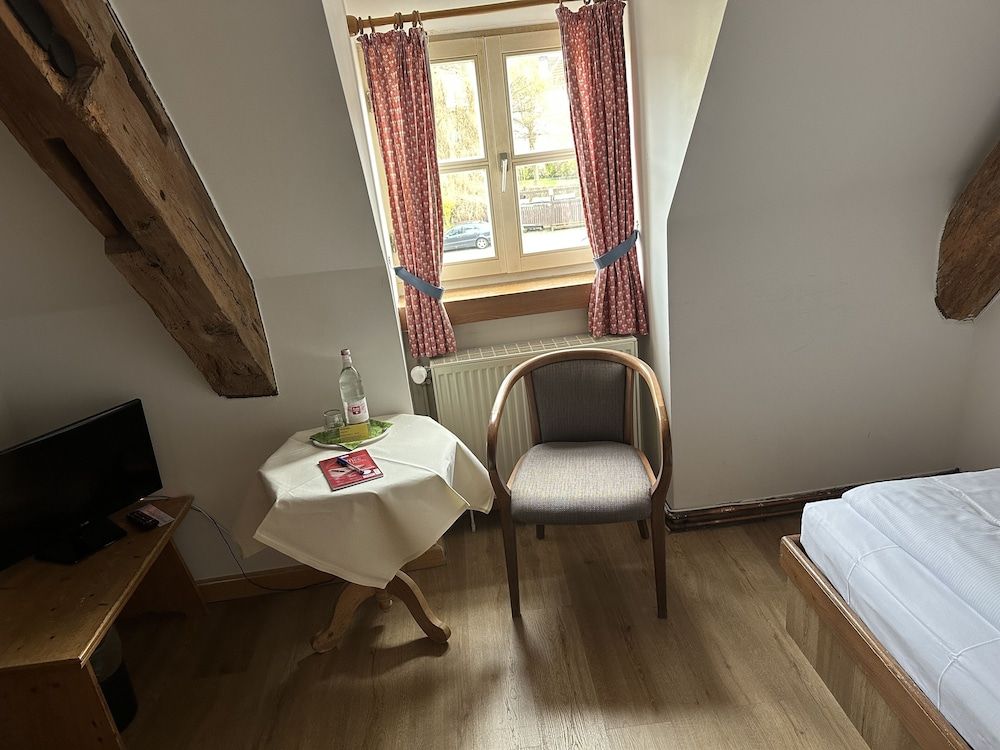 Brauhaus Wiesenmühle Single Room, Private Bathroom 3