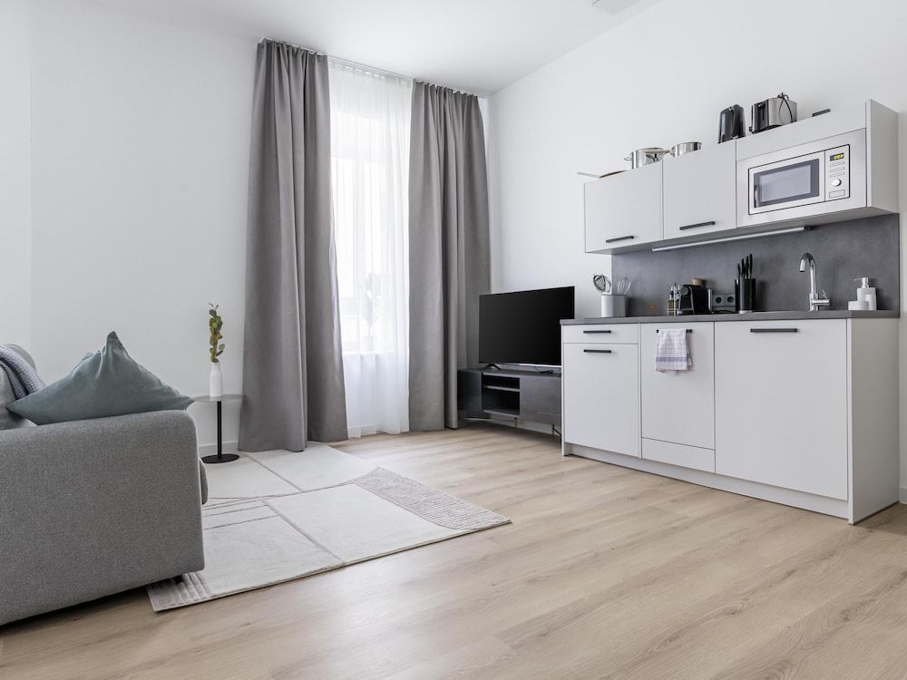 limehome Rosenheim Gillitzerstraße Suite XL with sofa bed 10