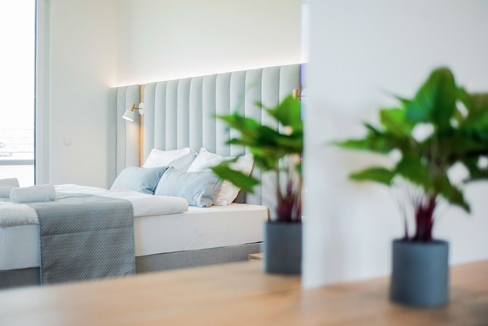 BRIGHT - Rosenheim Aicherpark Penthouse Suite with balcony and terrace. 16