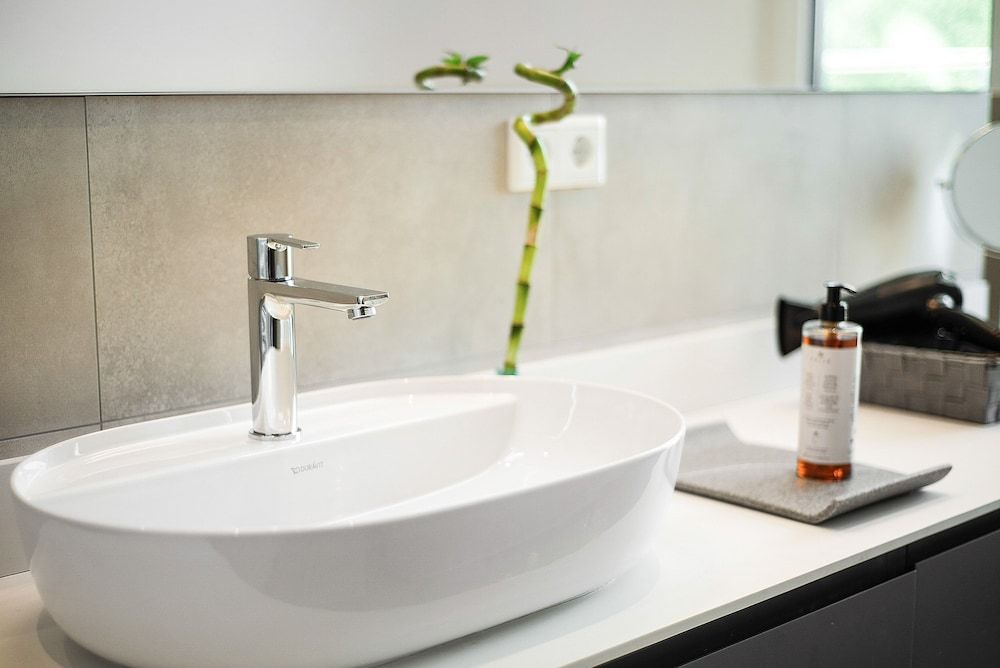 BRIGHT - Rosenheim Aicherpark Penthouse Suite with balcony and terrace. 11