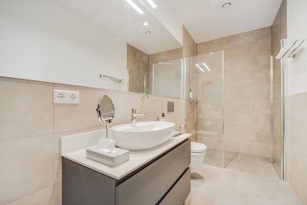 BRIGHT - Rosenheim Aicherpark Penthouse Suite with balcony and terrace. 8