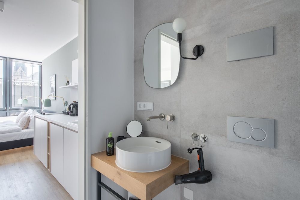 Limehome Flensburg Holm Suite (L with sofa bed) 12