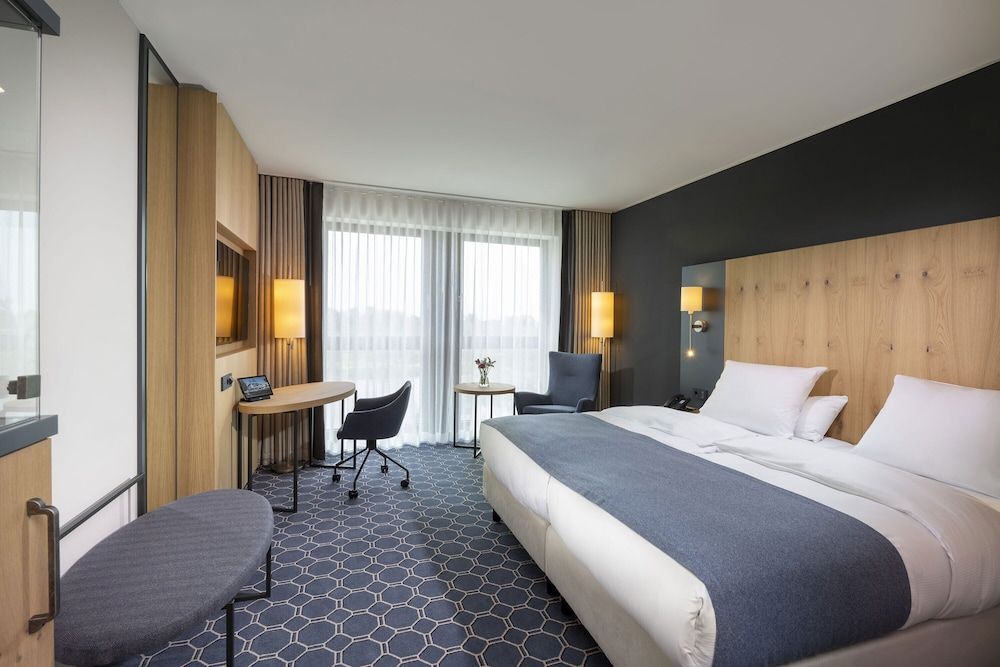 Maritim Hotel Ingolstadt Superior Family Room