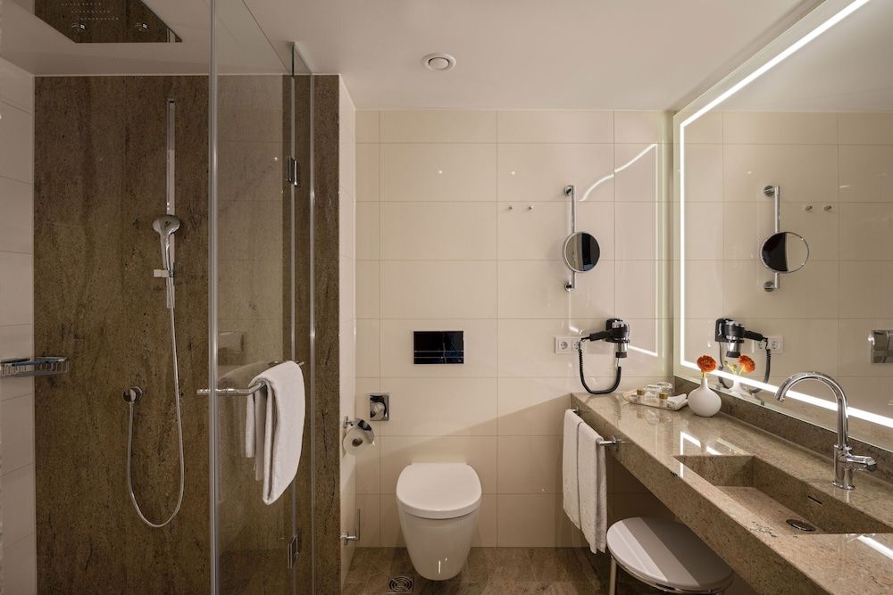 Maritim Hotel Ingolstadt Family Suite 5