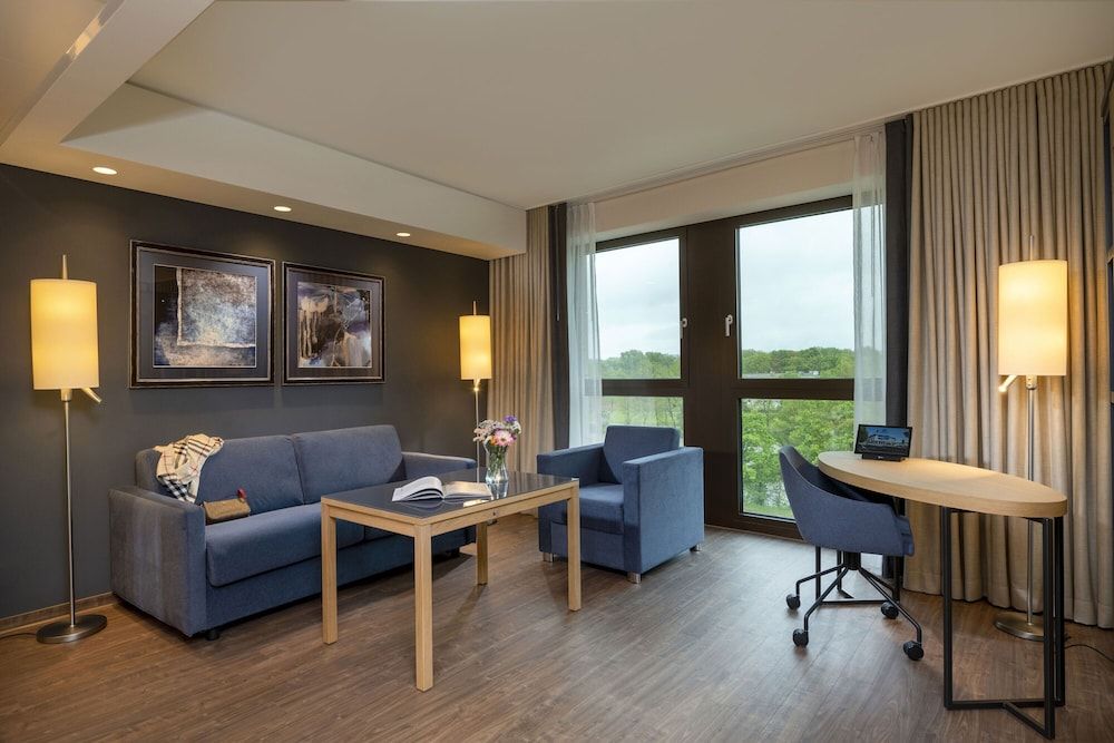 Maritim Hotel Ingolstadt Family Suite 8