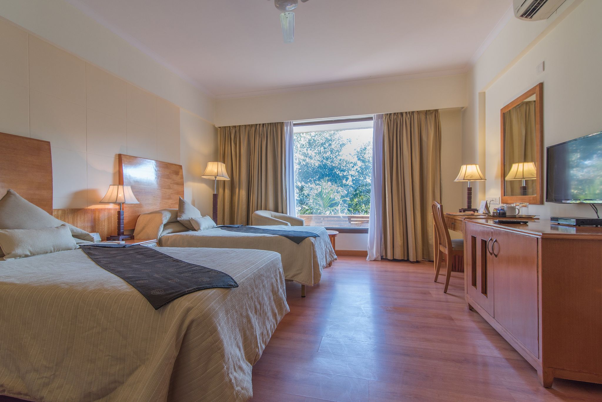 Sai Vishram Business Hotel Club Twin Bed Room 5