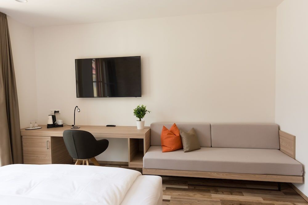 Hotelmyhome Deluxe Double Room Single Use 6